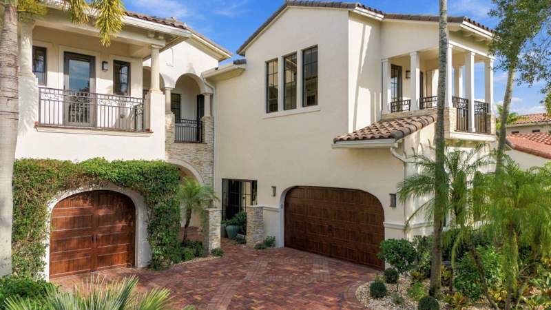 5 bedroom Single Family Residence at 8242 Emerald Avenue, Parkland Golf And Country Club, Parkland — photo 3