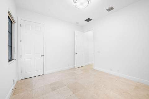 8242 Emerald Avenue, Parkland FL - photo 11 of 57