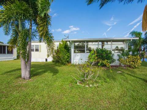 7 La Paloma Lane, Port St. Lucie FL - photo 17 of 49