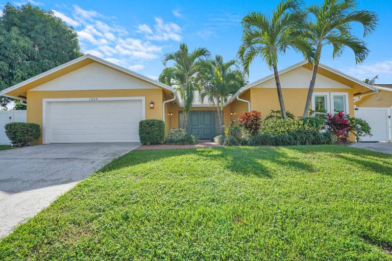 3 bedroom Single Family Residence at 1224 NW 15th Street, Pinelands North, Boca Raton — photo 2