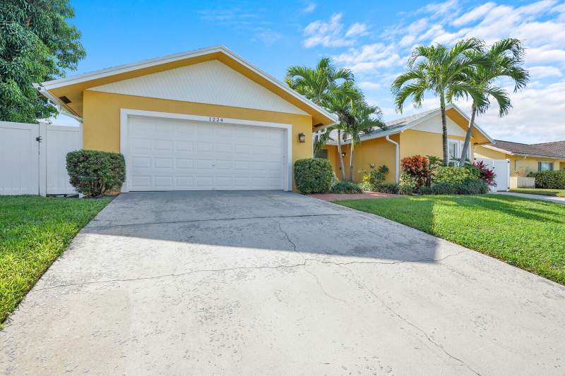 3 bedroom Single Family Residence at 1224 NW 15th Street, Pinelands North, Boca Raton — photo 3