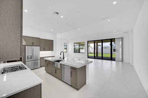 9528 St. Germain Drive, Palm Beach Gardens FL - photo 12 of 43