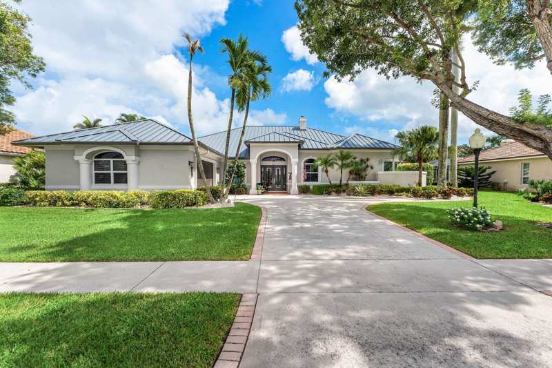 4 bedroom Single Family Residence at 19047 SE Loxahatchee River Road, Jupiter River Estates, Jupiter — photo 1