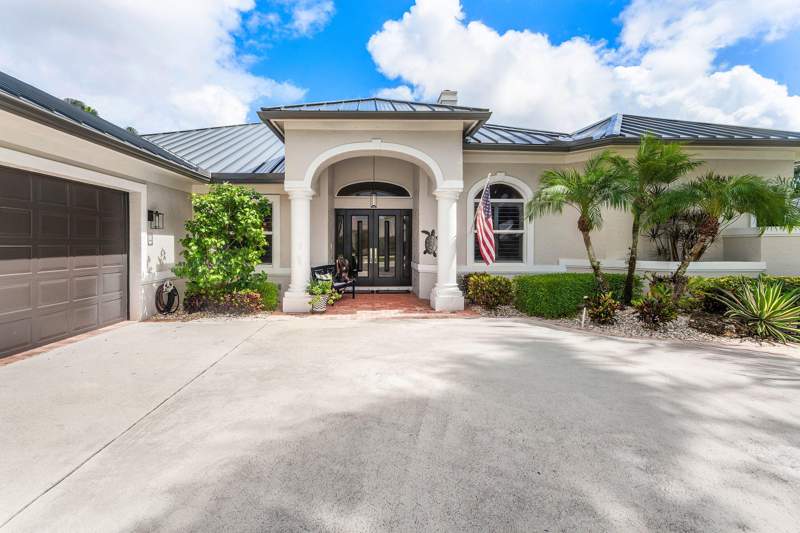 4 bedroom Single Family Residence at 19047 SE Loxahatchee River Road, Jupiter River Estates, Jupiter — photo 4
