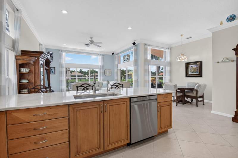 3 bedroom Single Family Residence at 7403 Twin Falls Drive, Valencia Pointe 1, Boynton Beach — photo 4