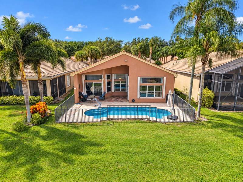 3 bedroom Single Family Residence at 7403 Twin Falls Drive, Valencia Pointe 1, Boynton Beach — photo 2