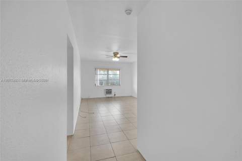 1050 E Sample Road #309, Pompano Beach FL - photo 17 of 20