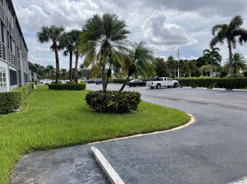6 Suffolk A, Boca Raton FL - photo 9 of 12
