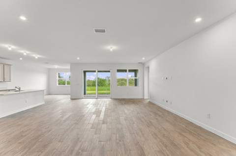 10993 SW Orana Drive, Port St. Lucie FL - photo 6 of 12