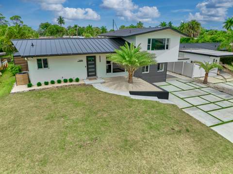 2426 Key Largo Lane, Fort Lauderdale FL - photo 7 of 107