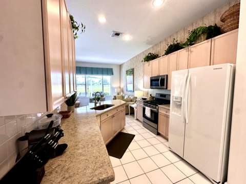 97 Monterey Pointe Drive, Palm Beach Gardens FL - photo 15 of 22