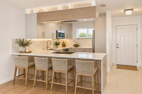 2724 Garden Drive #407, Lake Worth FL - photo 9 of 16