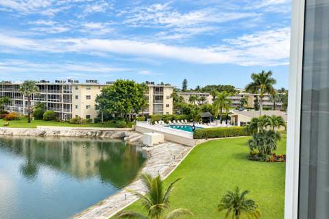 2724 Garden Drive #407, Lake Worth FL - photo 15 of 16