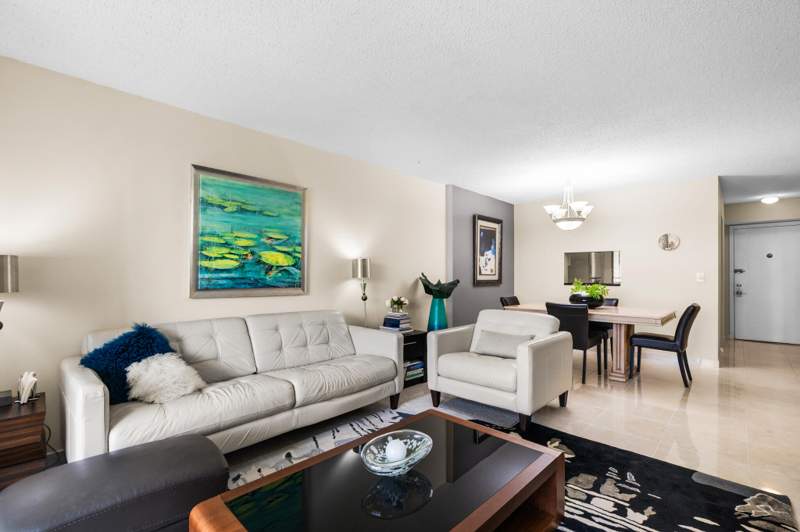 1 bedroom Condominium at 202 SE 10th Street #205, Meadowbrook Lakes 2, Dania Beach — photo 3