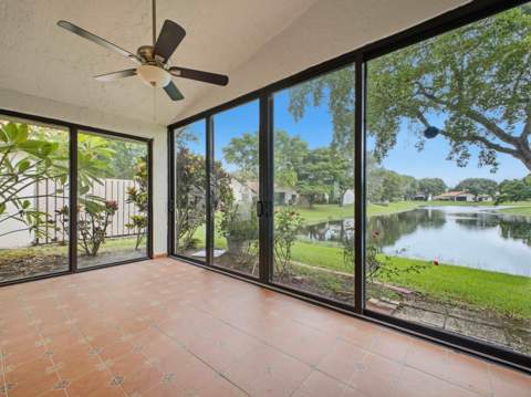 4803 Boxwood Circle, Boynton Beach FL - photo 23 of 46
