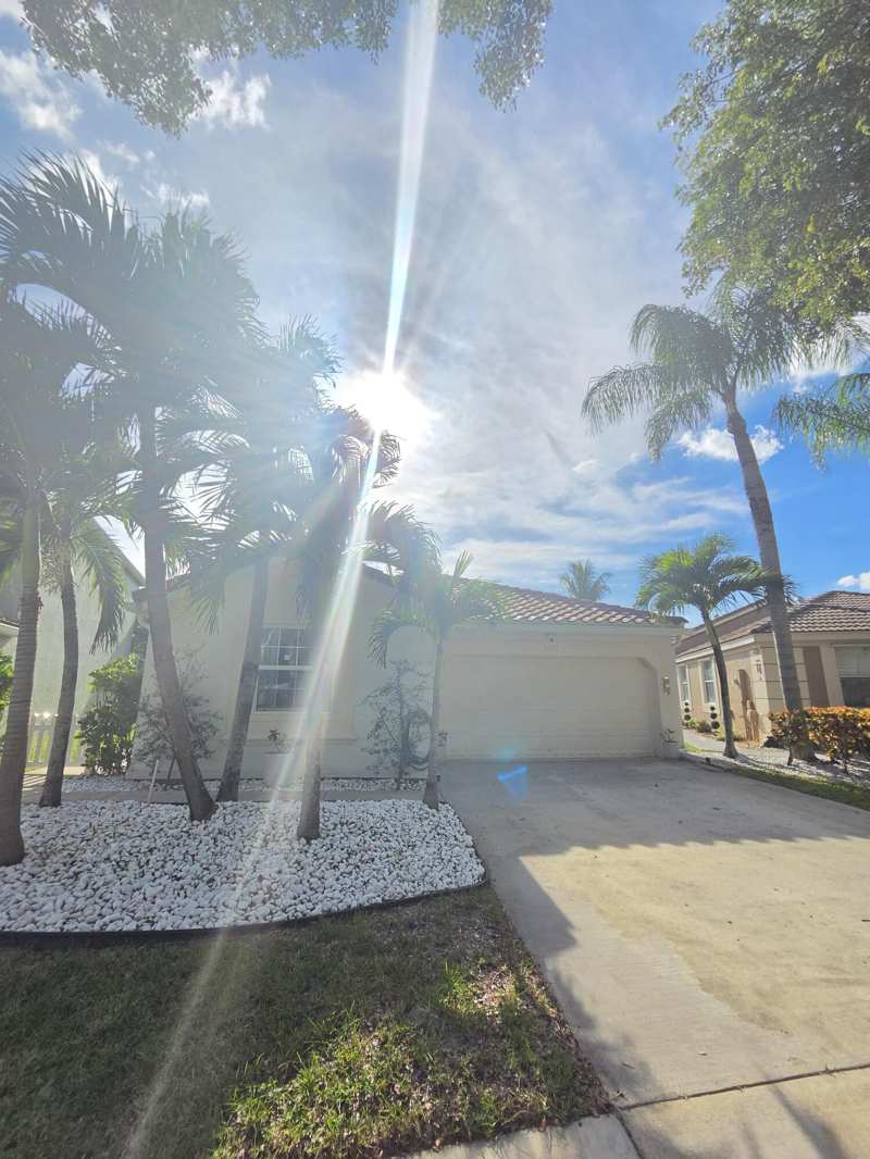 4 bedroom Single Family Residence at 1210 Oakwater Drive, Madison Green 1 Pars A, H And K, Royal Palm Beach — photo 1