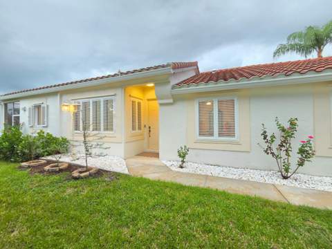 1210 Oakwater Drive, Royal Palm Beach FL - photo 16 of 21