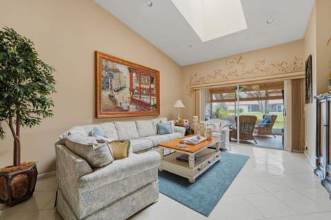 6375 Mill Pointe Circle, Delray Beach FL - photo 8 of 58