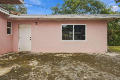 1524 NE 2nd Avenue, Fort Lauderdale FL - photo 7 of 31