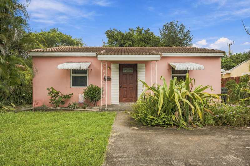 2 bedroom Single Family Residence at 1524 NE 2nd Avenue, Progresso, Fort Lauderdale — photo 1