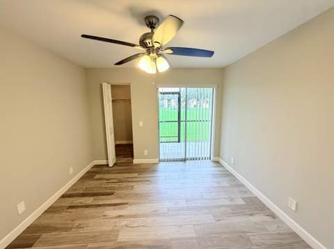 907 Meadows Circle, Boynton Beach FL - photo 11 of 17