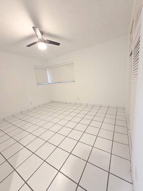 2716 NE 30th Place #105C, Fort Lauderdale FL - photo 11 of 21