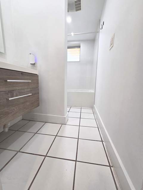 2716 NE 30th Place #105C, Fort Lauderdale FL - photo 13 of 21