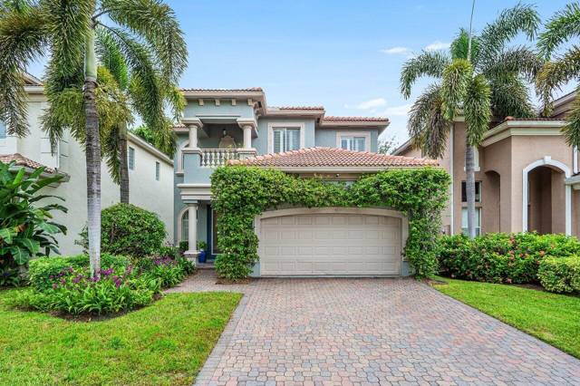 10 Country Lake Trail, home for sale in Boynton Beach