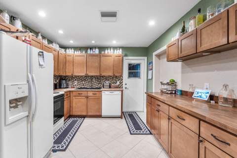 7416 Cocoanut Drive, Greenacres FL - photo 14 of 20