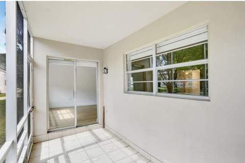 6507 Winfield Boulevard #110-C, Margate FL - photo 18 of 27