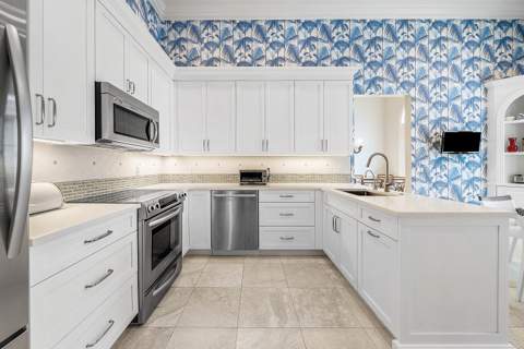 13740 Le Havre Drive, Palm Beach Gardens FL - photo 18 of 67