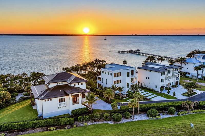 4 bedroom Single Family Residence at 7683 Pelican Pointe Drive, Pelican Pointe West, Jensen Beach — photo 1