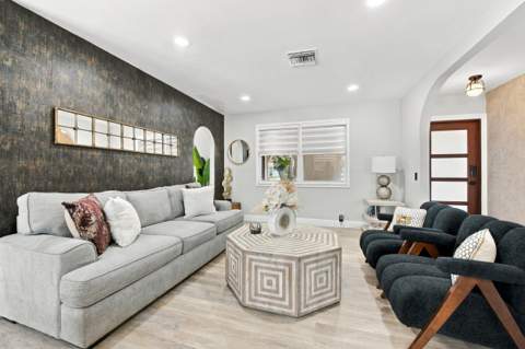 1409 Richard Lane, Lake Worth Beach FL - photo 9 of 40