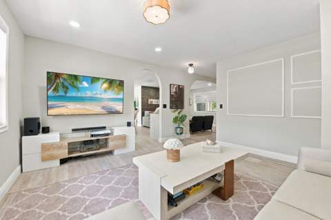 1409 Richard Lane, Lake Worth Beach FL - photo 16 of 40