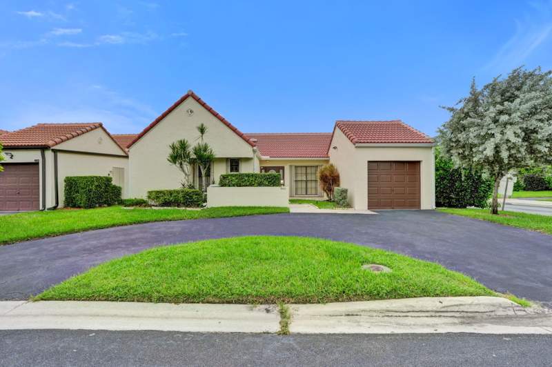 3 bedroom Single Family Residence at 2001 Maplewood Drive, Maple Wood Villas, Coral Springs — photo 4