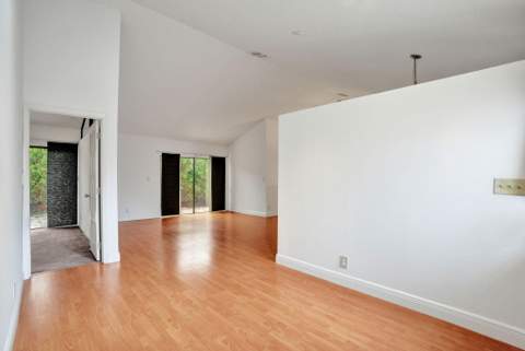 2001 Maplewood Drive, Coral Springs FL - photo 9 of 52
