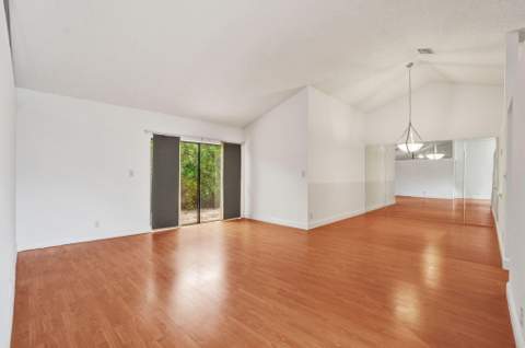 2001 Maplewood Drive, Coral Springs FL - photo 11 of 52