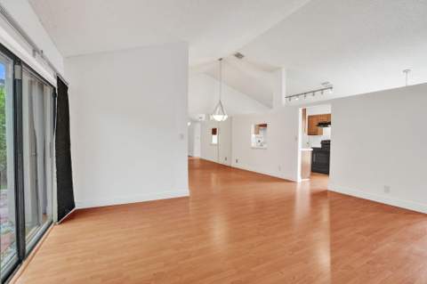 2001 Maplewood Drive, Coral Springs FL - photo 12 of 52