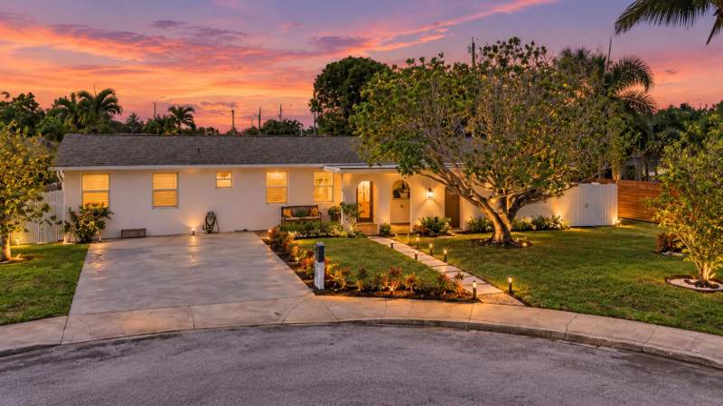 4 bedroom Single Family Residence at 1409 Richard Lane, Schroeders, Lake Worth Beach — photo 3