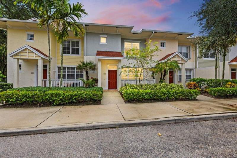 3 bedroom Townhouse at 776 Dakota Drive #102, Somerset At Abacoa Condo, Jupiter — photo 3