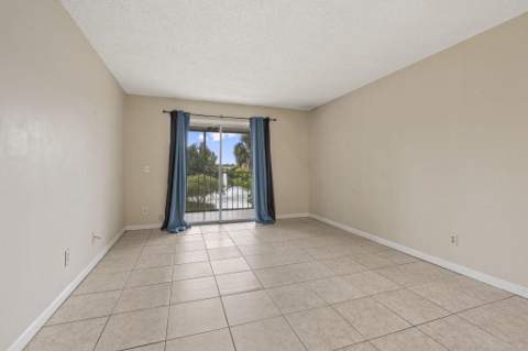 333 SE Martin Avenue #5-7, Stuart FL - photo 12 of 36