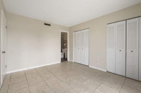 333 SE Martin Avenue #5-7, Stuart FL - photo 22 of 36