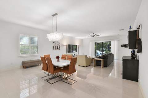 2948 Gin Berry Way, West Palm Beach FL - photo 10 of 32