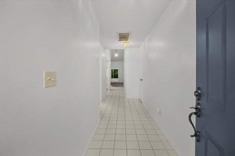 663 NE Wax Myrtle Way, Jensen Beach FL - photo 18 of 38