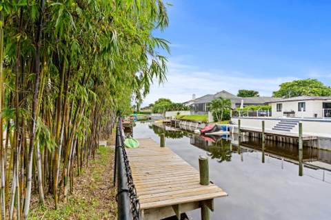 6866 Paul Mar Drive, Lake Worth FL - photo 6 of 32