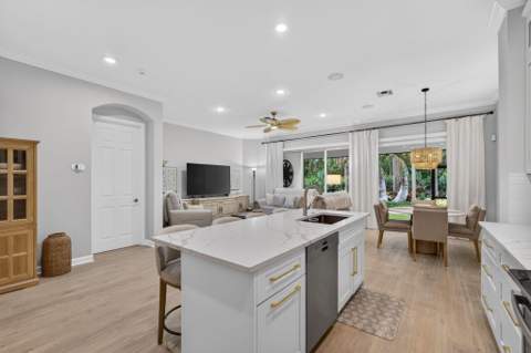 12491 Aviles Circle, Palm Beach Gardens FL - photo 14 of 82