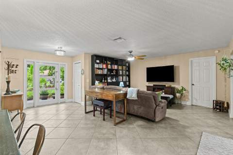 6866 Paul Mar Drive, Lake Worth FL - photo 19 of 32
