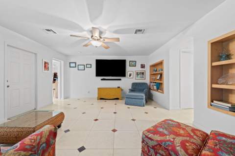 1322 Monroe Street, Hollywood FL - photo 11 of 36