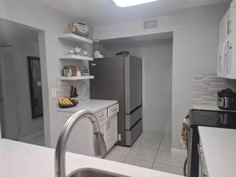 6475 W Oakland Park Boulevard #209, Lauderhill FL - photo 6 of 18
