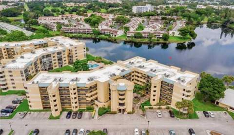 6475 W Oakland Park Boulevard #209, Lauderhill FL - photo 16 of 18